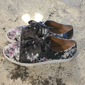 Calvin Klein Imilia Sneakers